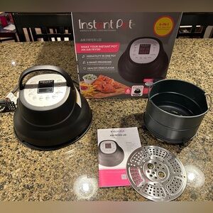 With Box: Instantpot Air Fryer Lid (6 Quart)